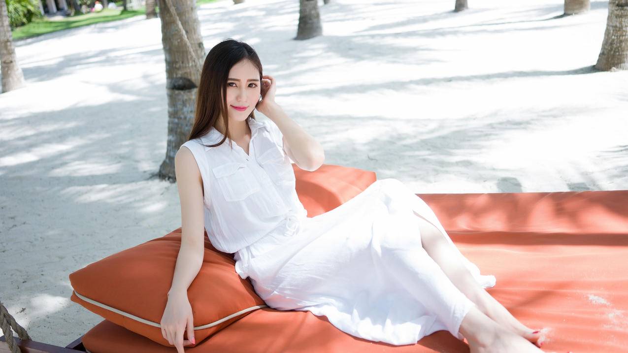 客服主管王小华